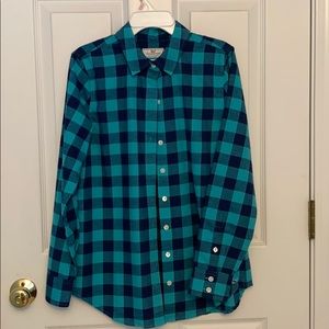 Ladies Vineyard Vines flannel shirt